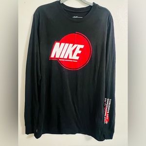 Men’s Nike M long sleeve basketball shirt